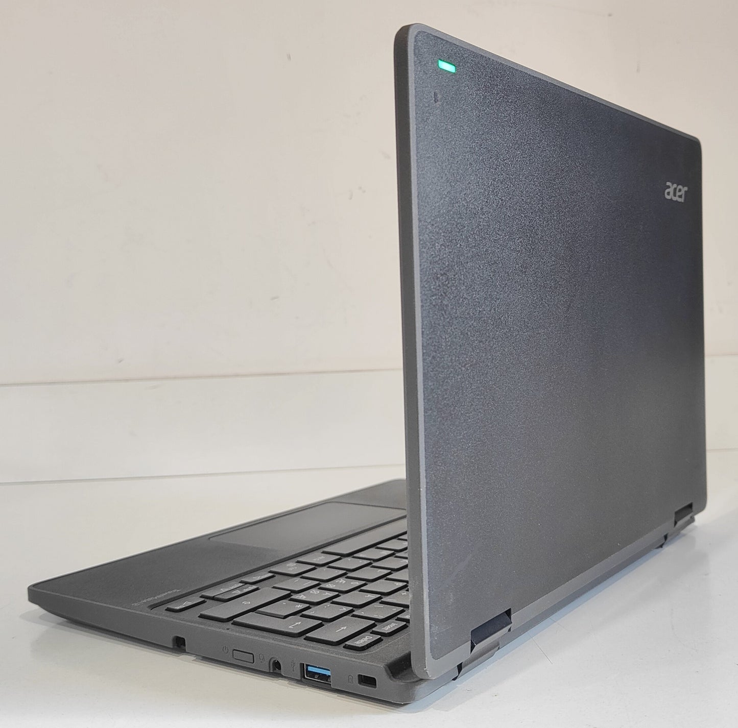 Acer TravelMate Spin B3 N4120 / 4 GB / 120 GB SSD / FHD Touch / Win 11