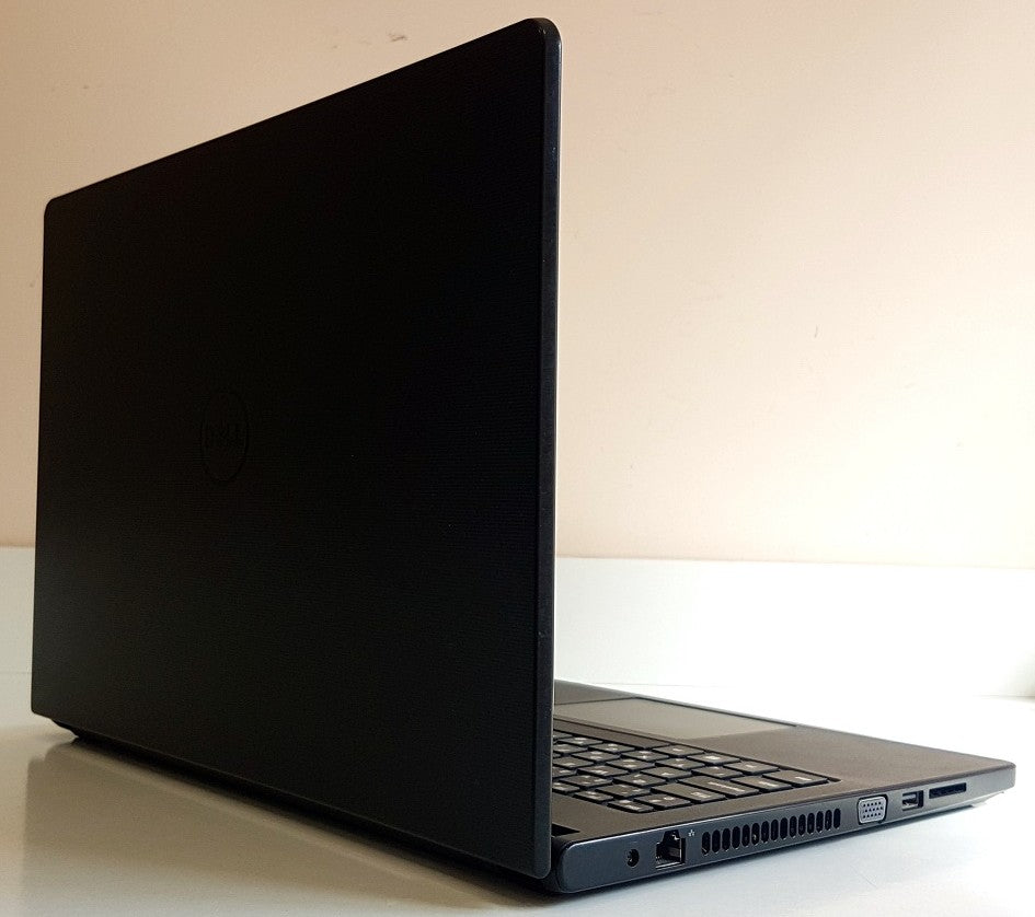 DELL Vostro 3559 i5-6200U / 8 GB / 120 GB SSD / Win 11