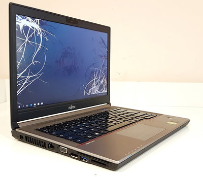 Fujitsu LifeBook E746 i7-6600U / 8 GB / 256 GB SSD / FHD / Win 11