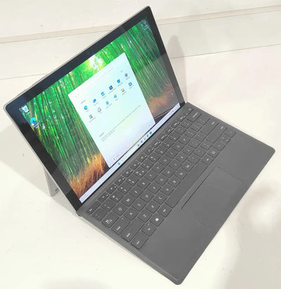 Microsoft Surface Pro 7 i5-1035G4 / 8 GB / 256 GB SSD / 2K Touch / Win 11