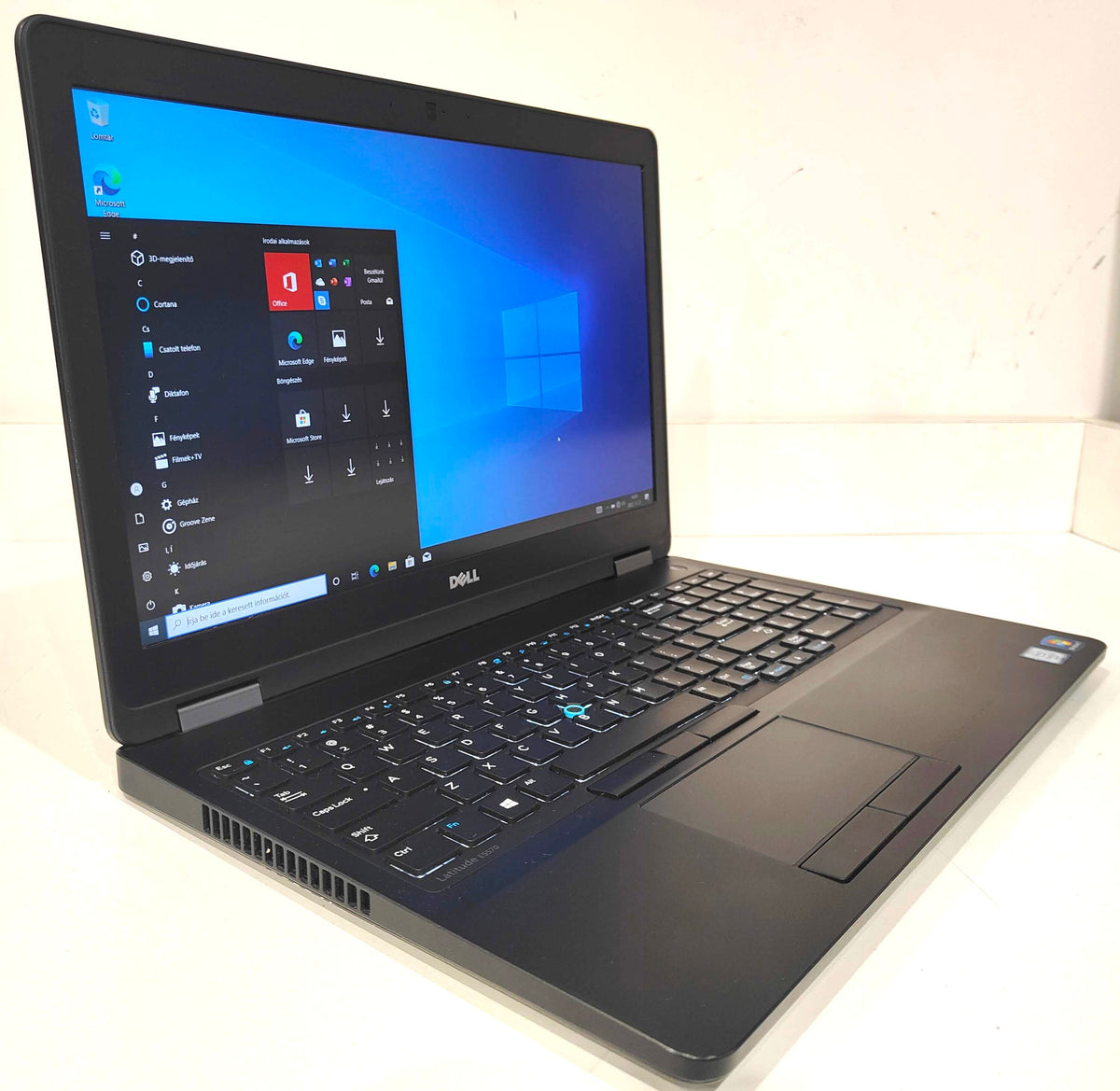 DELL Latitude E5570 i5-6200U / 8 GB / 256 GB SSD / FHD / Win 11
