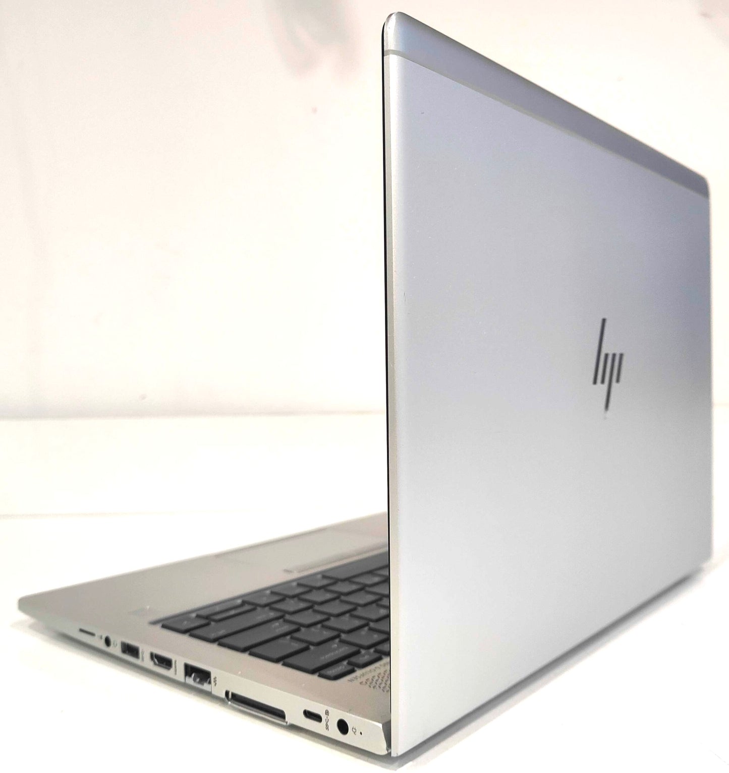 HP EliteBook 745 G6 Ryzen 3 / 8 GB / 256 GB SSD / FHD / Win 11