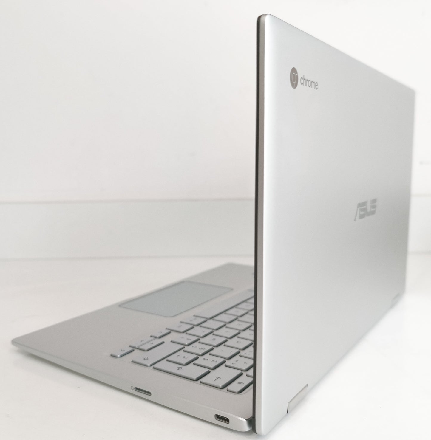 Asus Chromebook Z5400F | i5-8200Y, 8GB RAM, 120GB SSD, FHD Touch