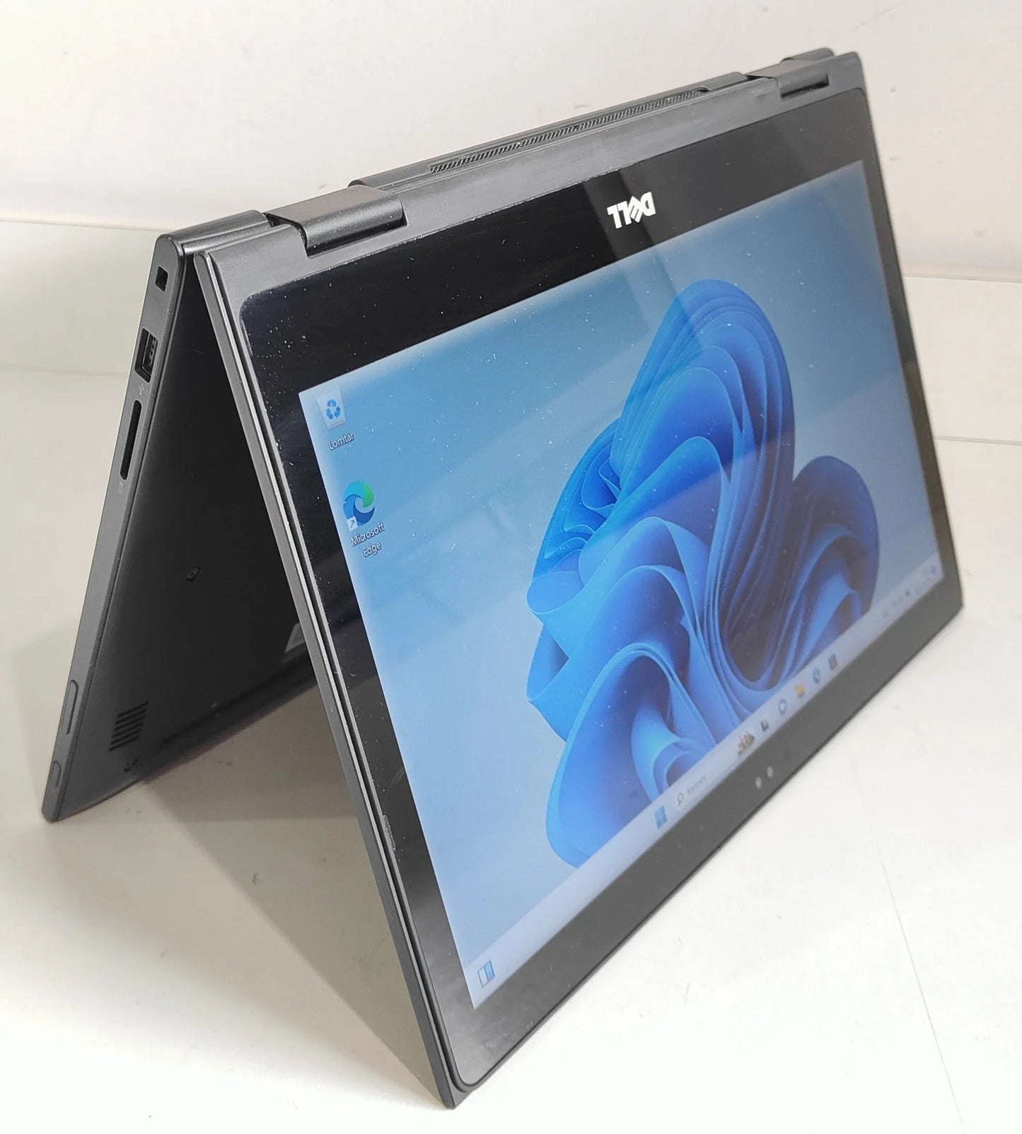 DELL Latitude 3390 2 in 1 i5-8250U / 8 GB / 256 GB SSD / FHD Touch / Win 11 / B