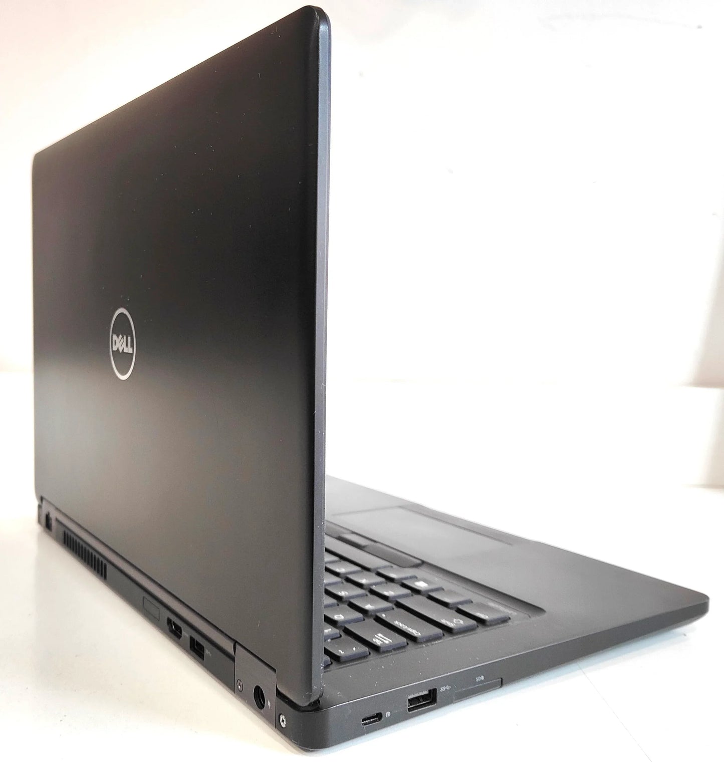 DELL Latitude 5490 Touch i7-8650U / 8 GB / 256 GB SSD / FHD / Win 11