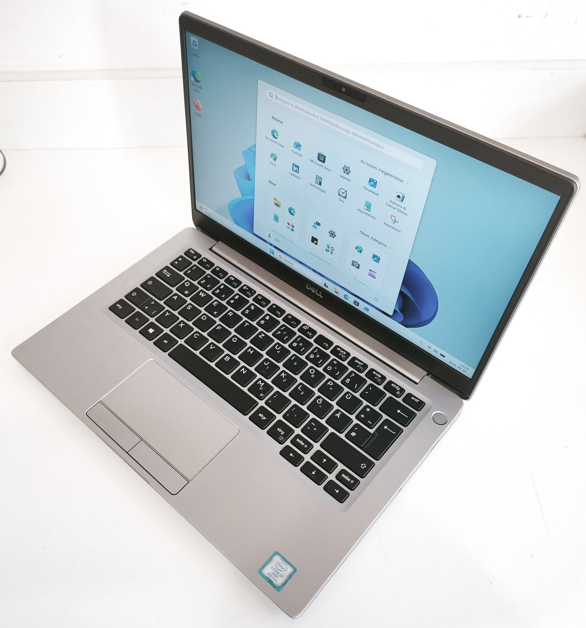 DELL Latitude 7300  i7-8665U / 8 GB / 256 GB SSD / FHD / Win 11