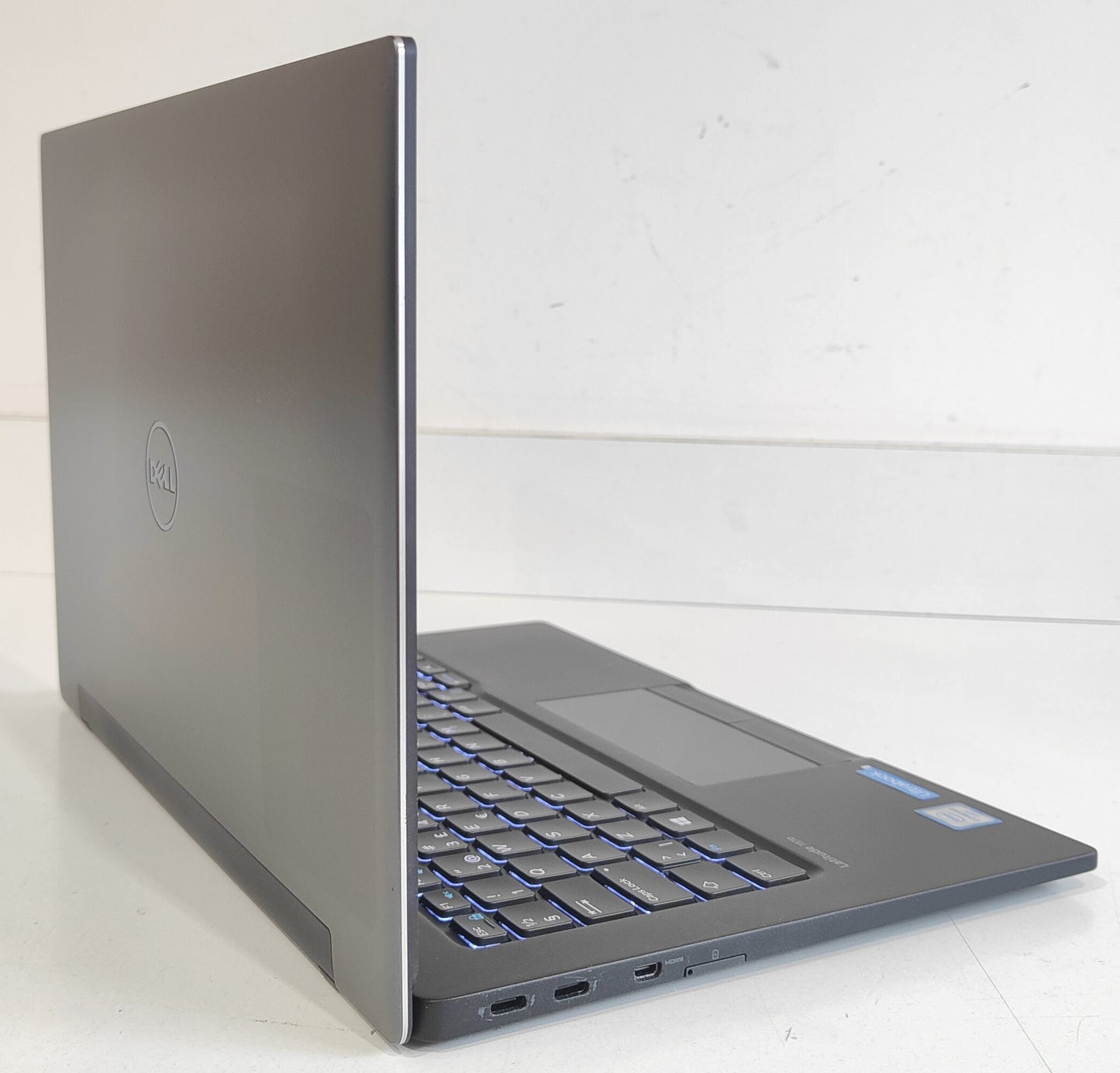 DELL Latitude 7370 M5-6Y57 / 8GB / 256 GB SSD / FHD / Win 11