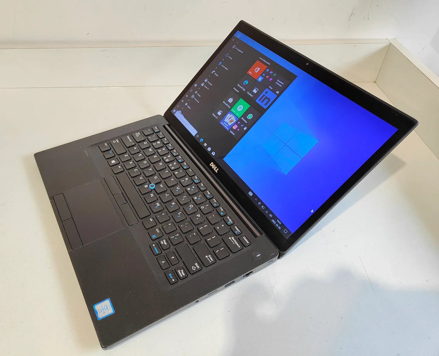 DELL Latitude 7480 i5-6300U / 8 GB / 256 GB SSD / FHD / Win 11