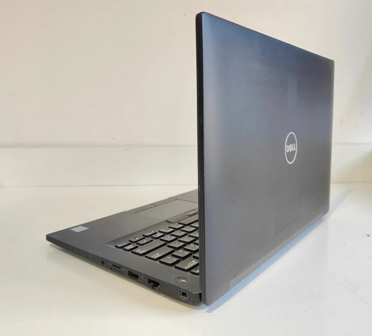 DELL Latitude 7480 i5-6300U / 8 GB / 256 GB SSD / FHD / Win 11
