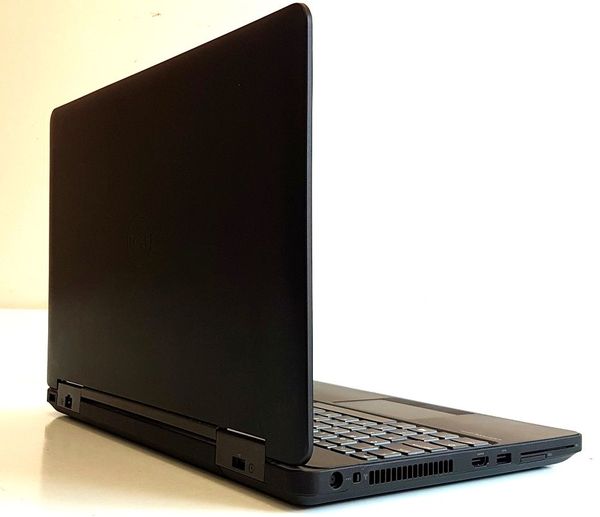 DELL Latitude E5540   i3-4010U / 8 GB / 120 GB SSD / HD / Win 11