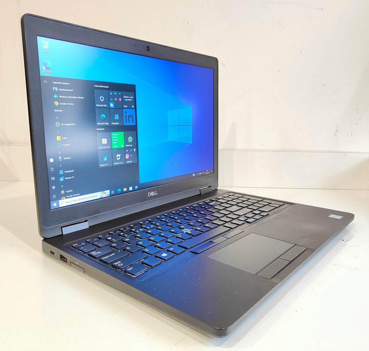DELL Precision 3520  i5-6440HQ / 8 GB / 256 GB SSD / FHD / Nvidia / Win 11