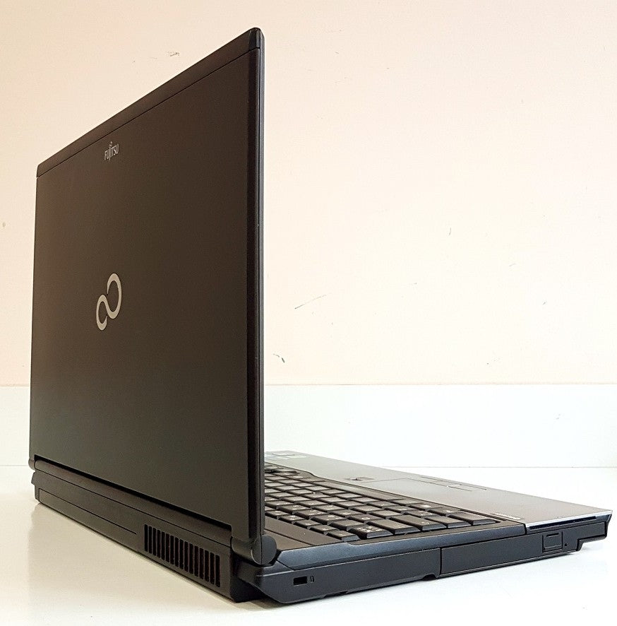 Fujitsu Celsius H720  i7-3720QM / 8 GB / 120 GB SSD / FHD IPS / QK1000M / Win 10