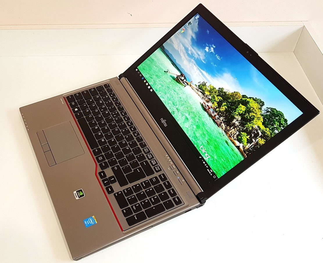 Fujitsu Lifebook E756   i5-6300U / 8 GB / 256 GB SSD / HD / Win 11
