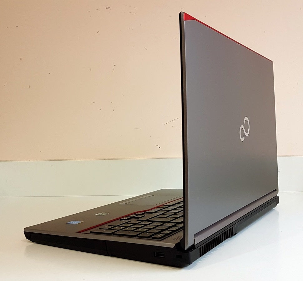 Fujitsu Lifebook E756   i5-6300U / 8 GB / 256 GB SSD / HD / Win 11