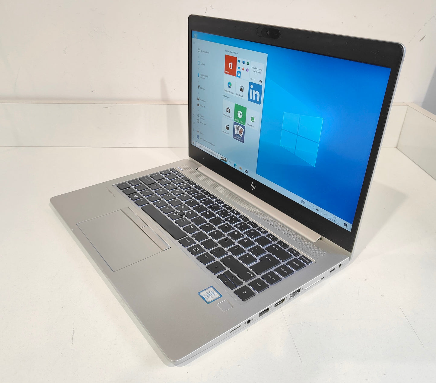 HP EliteBook 840 G5  i5-8250U / 8 GB / 256 GB SSD / FHD / Win 11