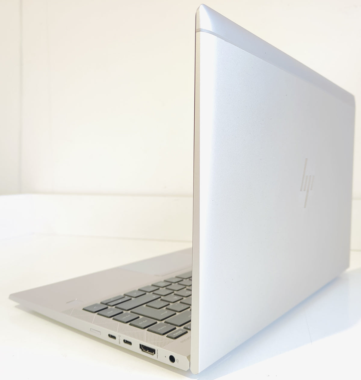 HP EliteBook 840 G7 Touch  i5-10210U / 16 GB / 256 GB SSD / FHD / Win 11