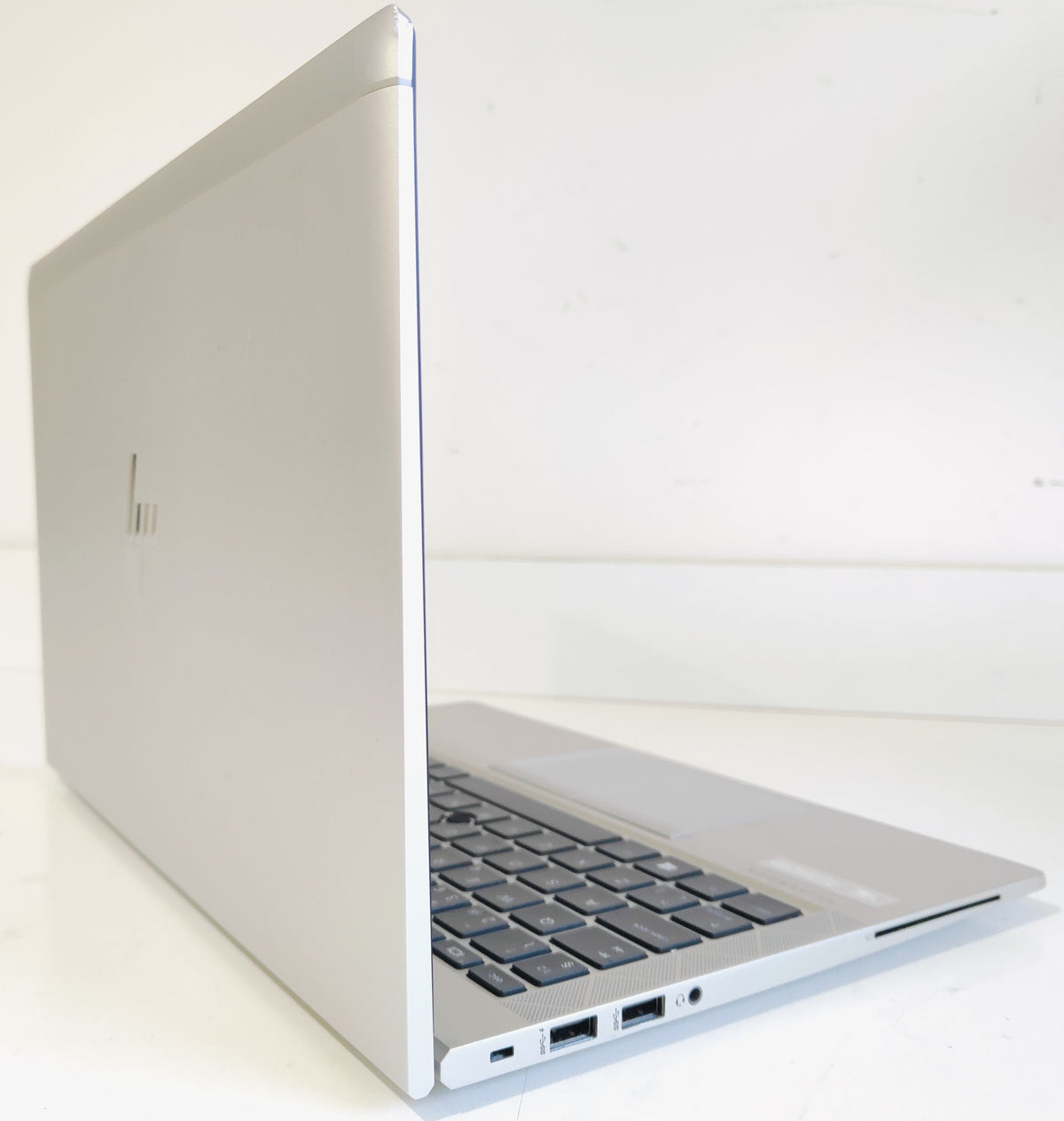 HP EliteBook 840 G7 Touch  i5-10210U / 16 GB / 256 GB SSD / FHD / Win 11