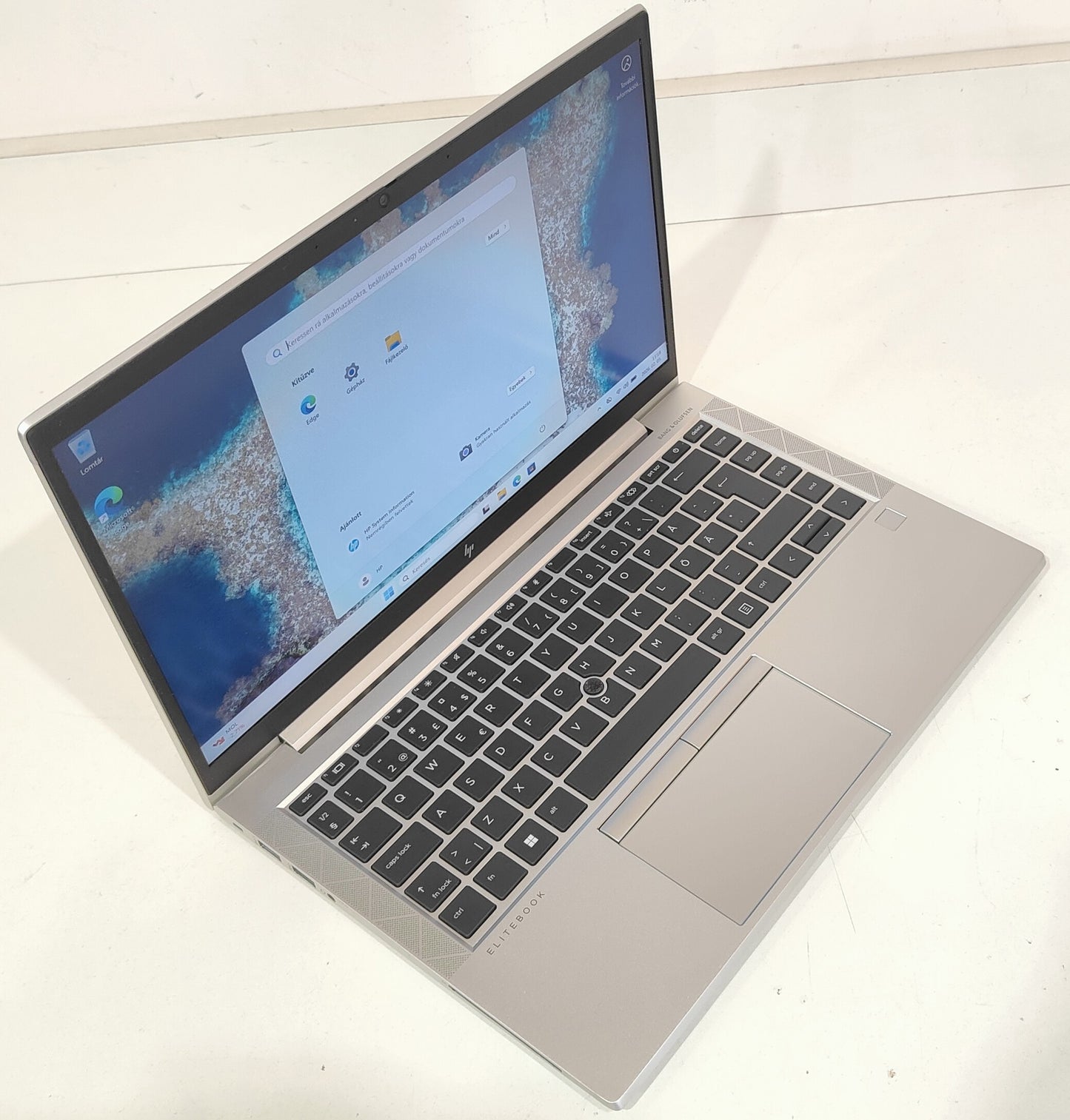 HP EliteBook 845 G8  Ryzen 3 5400U / 8 GB / 256 GB SSD / FHD / Radeon / Win 11