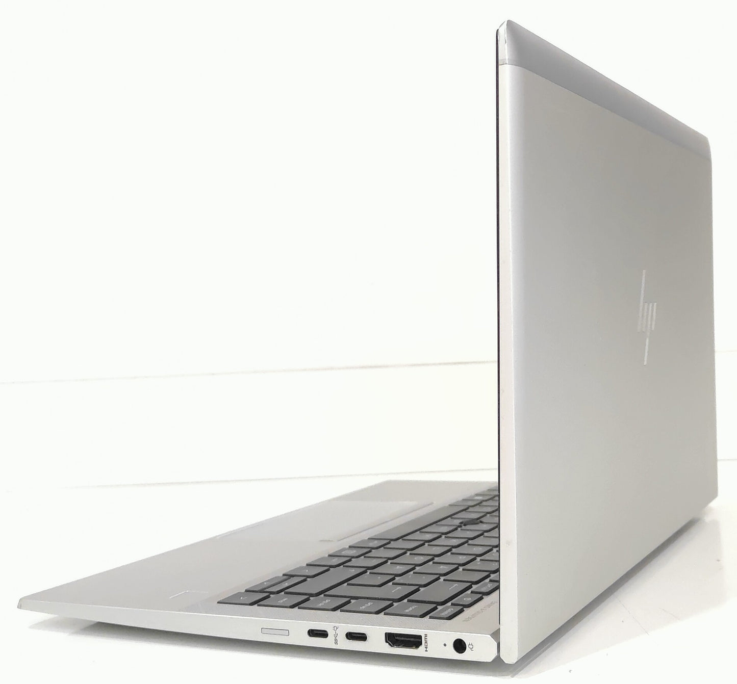 HP EliteBook 845 G8  Ryzen 3 5400U / 8 GB / 256 GB SSD / FHD / Radeon / Win 11
