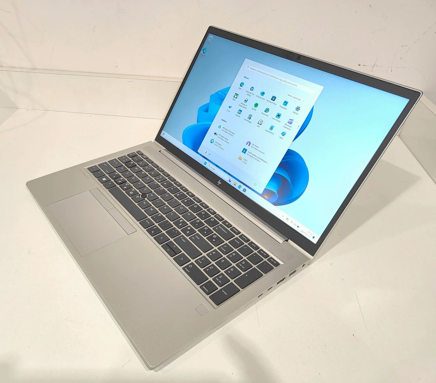 HP EliteBook 850 G7 i5-10310U / 8 GB / 256 GB SSD / FHD