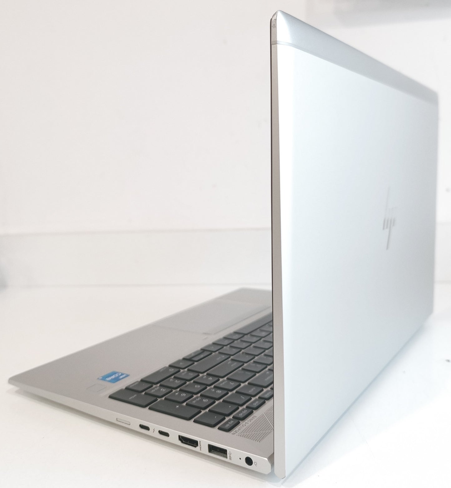 HP EliteBook 850 G8  i5-1135G7 / 8 GB / 256 GB SSD / FHD IPS / Win 11