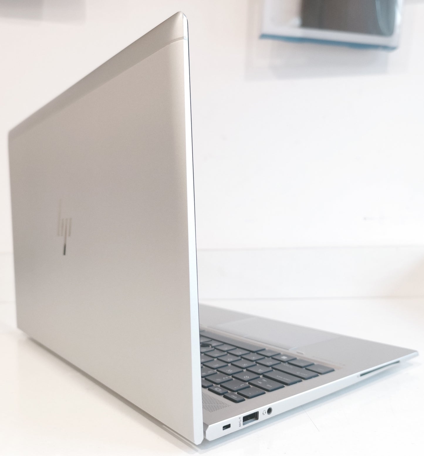 HP EliteBook 850 G8  i5-1135G7 / 8 GB / 256 GB SSD / FHD IPS / Win 11