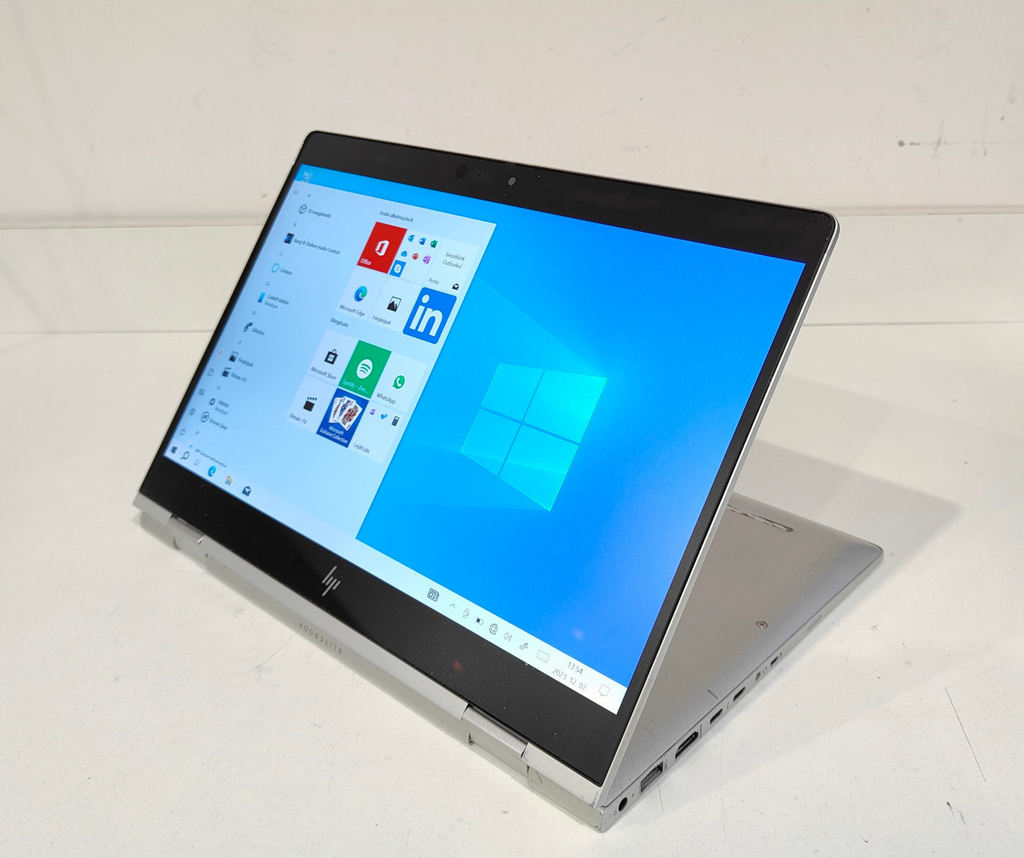 HP EliteBook X360 1030 G2  i5-7300U / 8 GB / 256 GB SSD / FHD Touch / Win 11