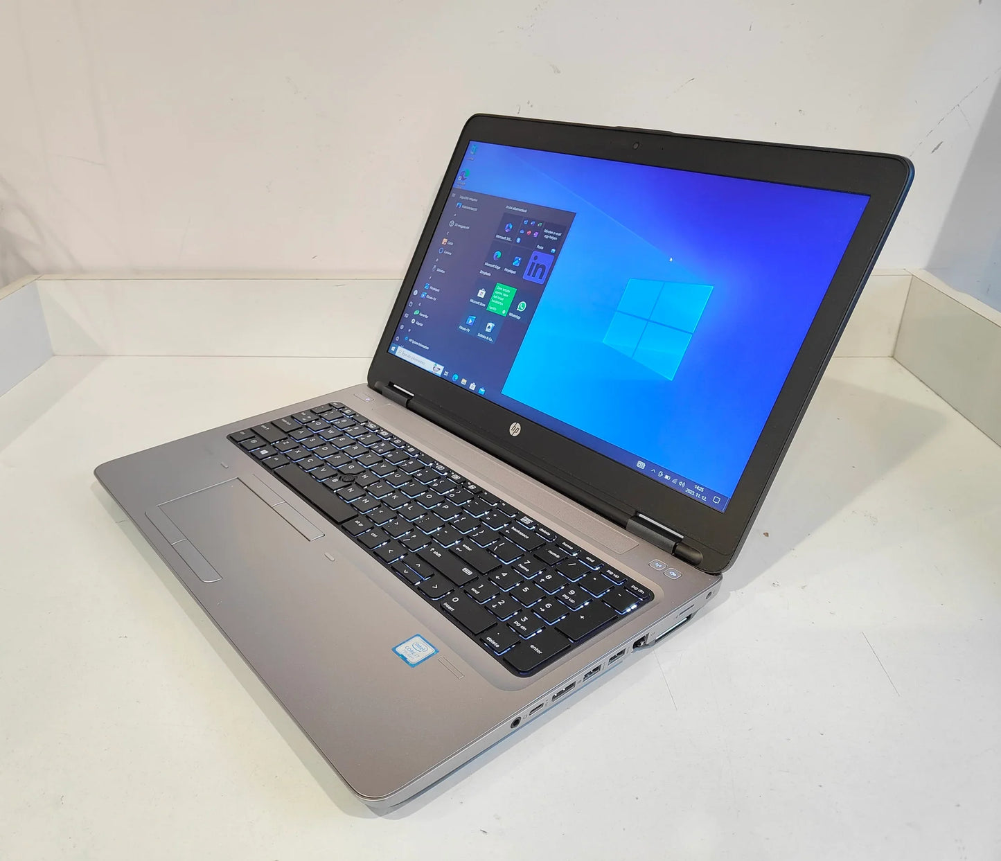 HP ProBook 650 G3 i7-7600U / 8 GB / 256 GB SSD / FHD / Win 11