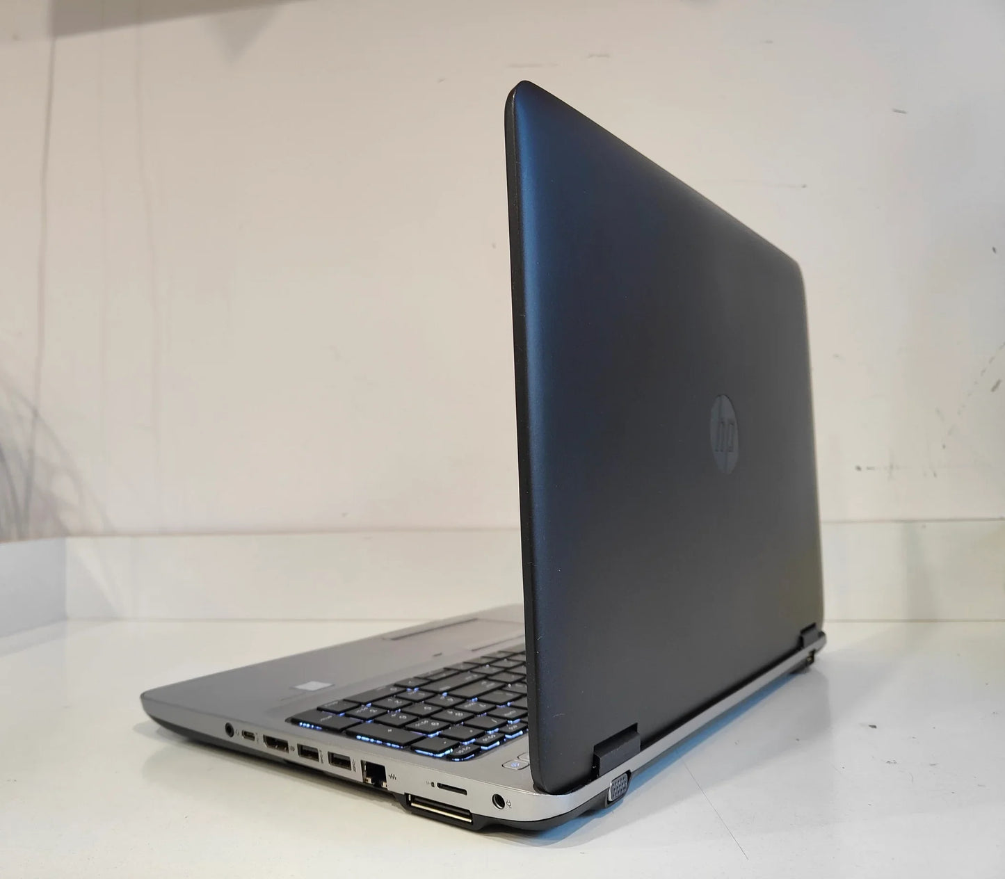 HP ProBook 650 G3 i7-7600U / 8 GB / 256 GB SSD / FHD / Win 11