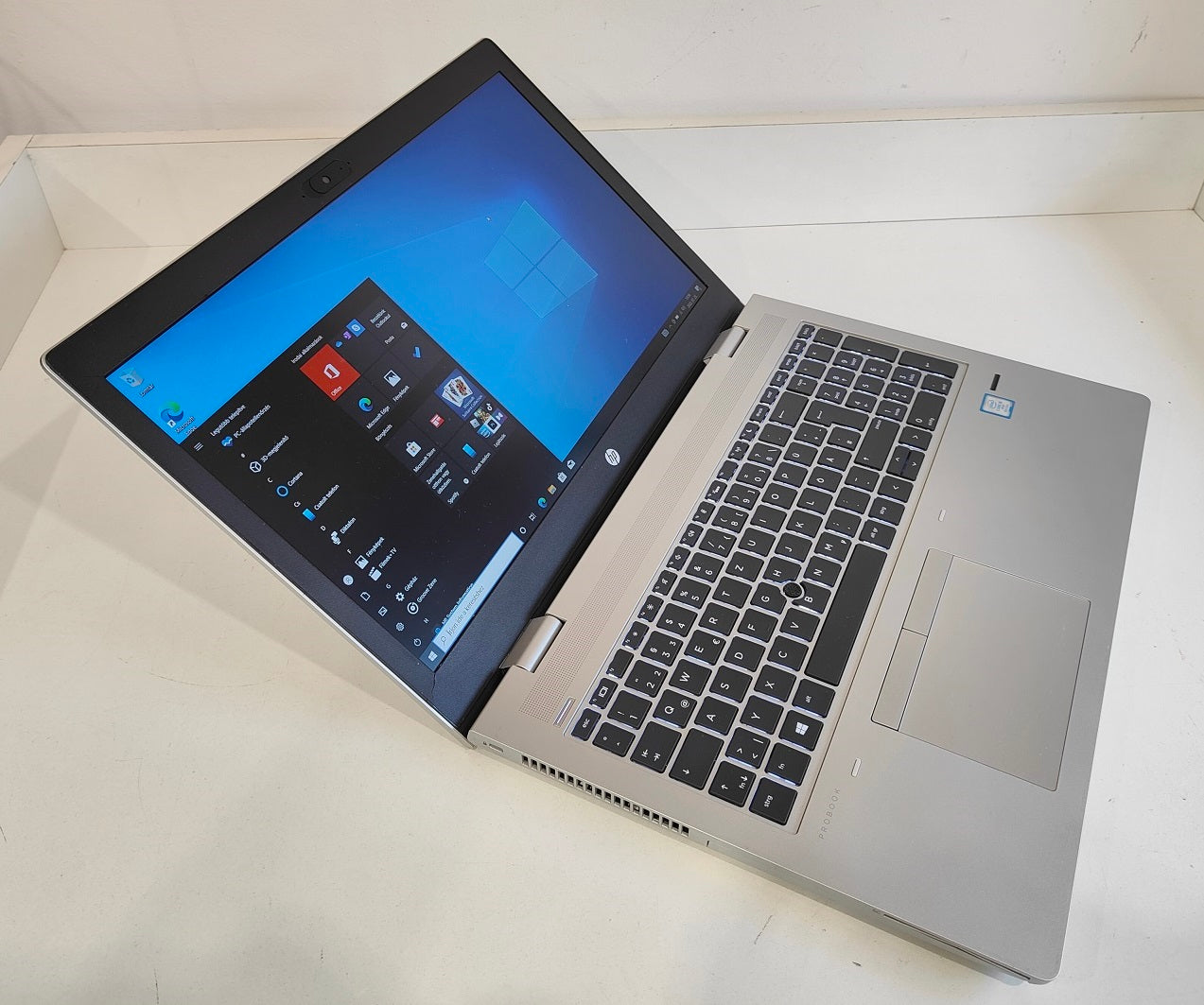 HP ProBook 650 G4 i5-8350U / 8 GB / 256 GB SSD / FHD / Win 11