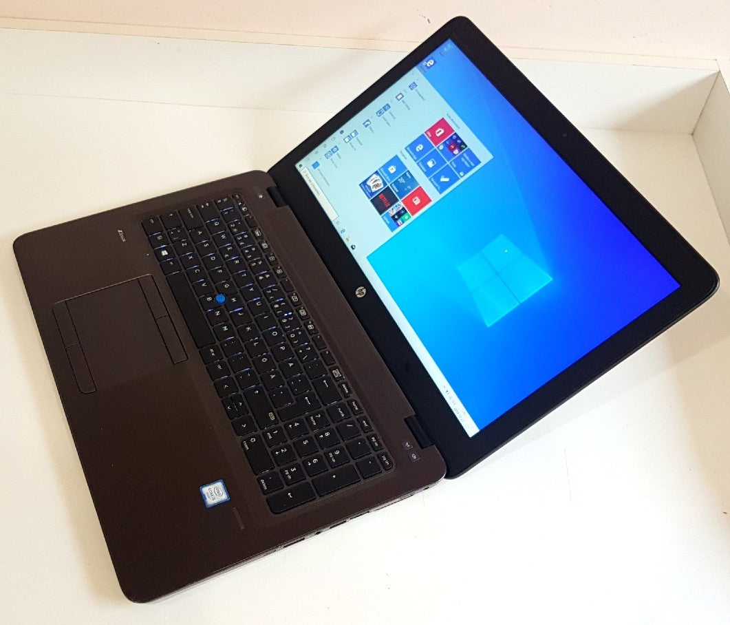 HP ZBook 15u G4  i7-7500U / 8 GB / 256 GB SSD / FHD / Radeon / Win 11