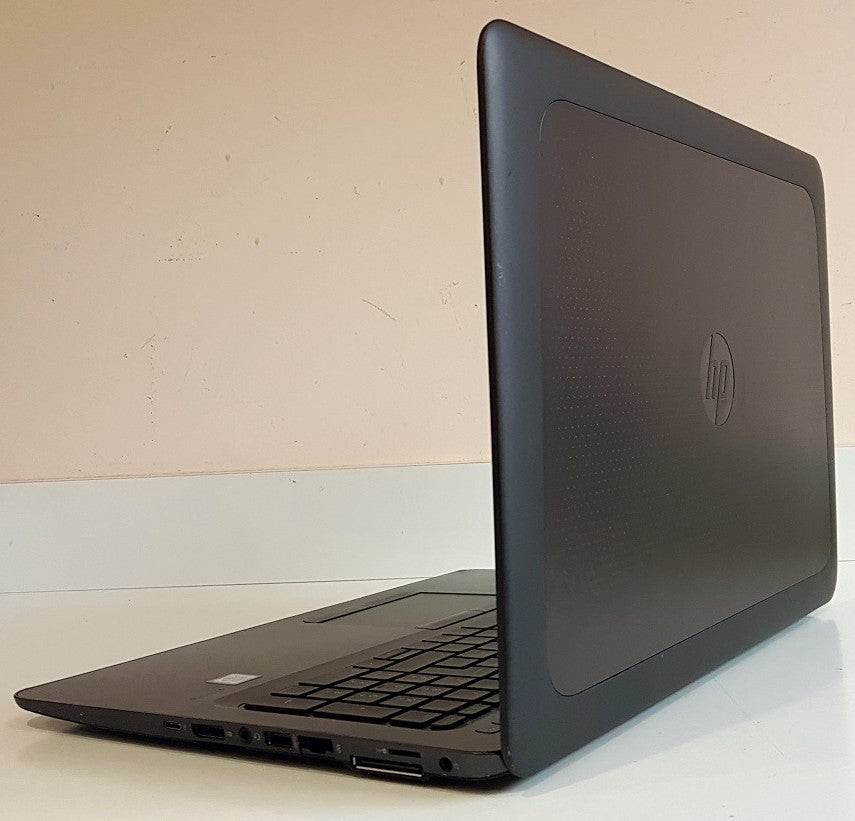 HP ZBook 15u G4  i7-7500U / 8 GB / 256 GB SSD / FHD / Radeon / Win 11