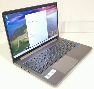 HP ZBook Power 15 G8  i7-11850H / 32 GB / 512 GB SSD / FHD / RTX A2000