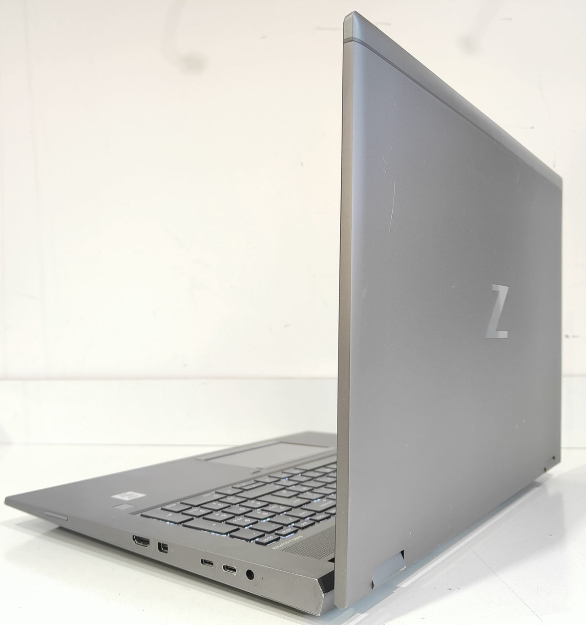 HP ZBook Fury 17 G7  i7-10850H / 32 GB / 512 GB SSD / RTX 3000 / FHD / Win 11