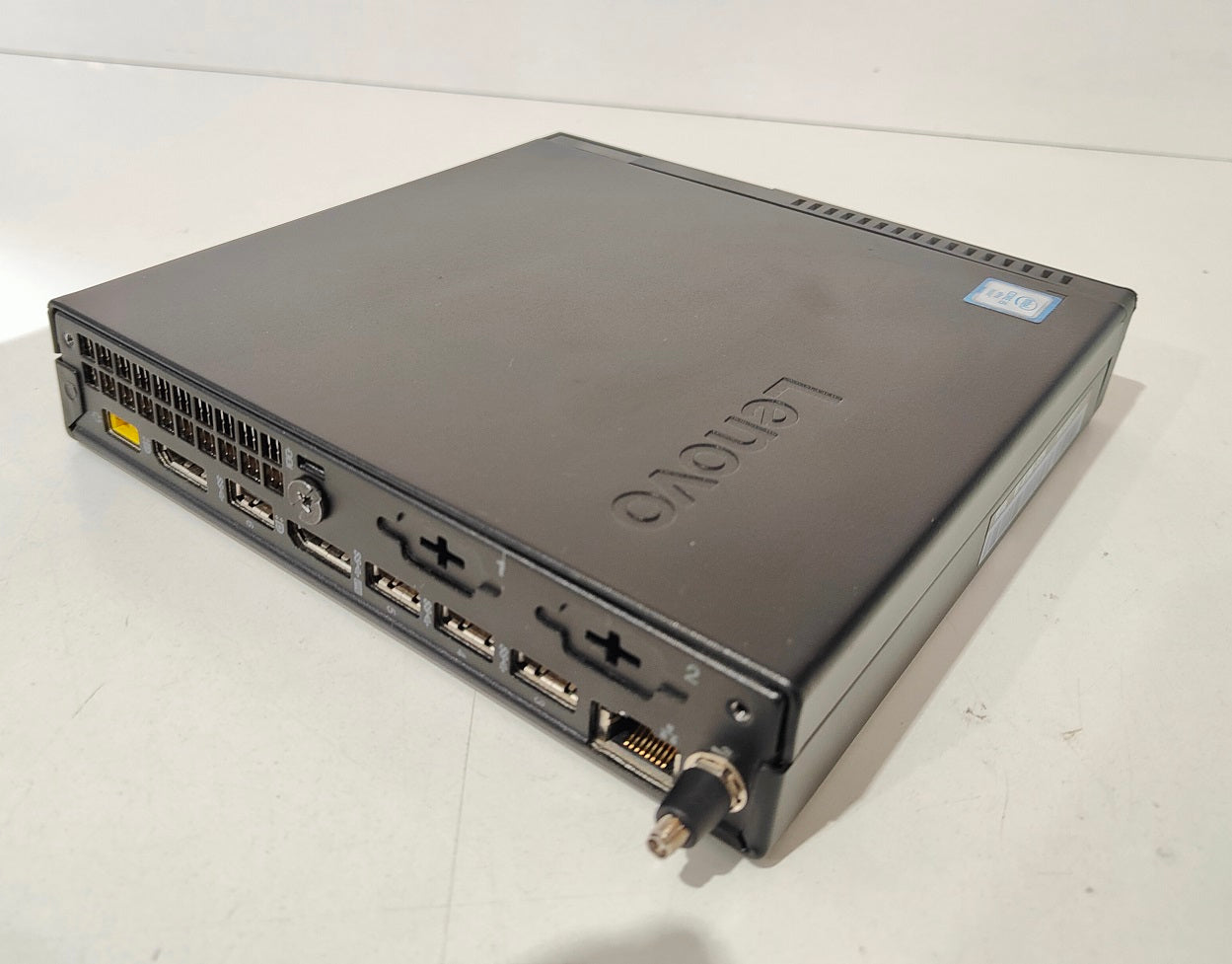 Lenovo ThinkCenre M920q Tiny Mini PC i5-8500T / 8 GB / 256 GB SSD / Win 11