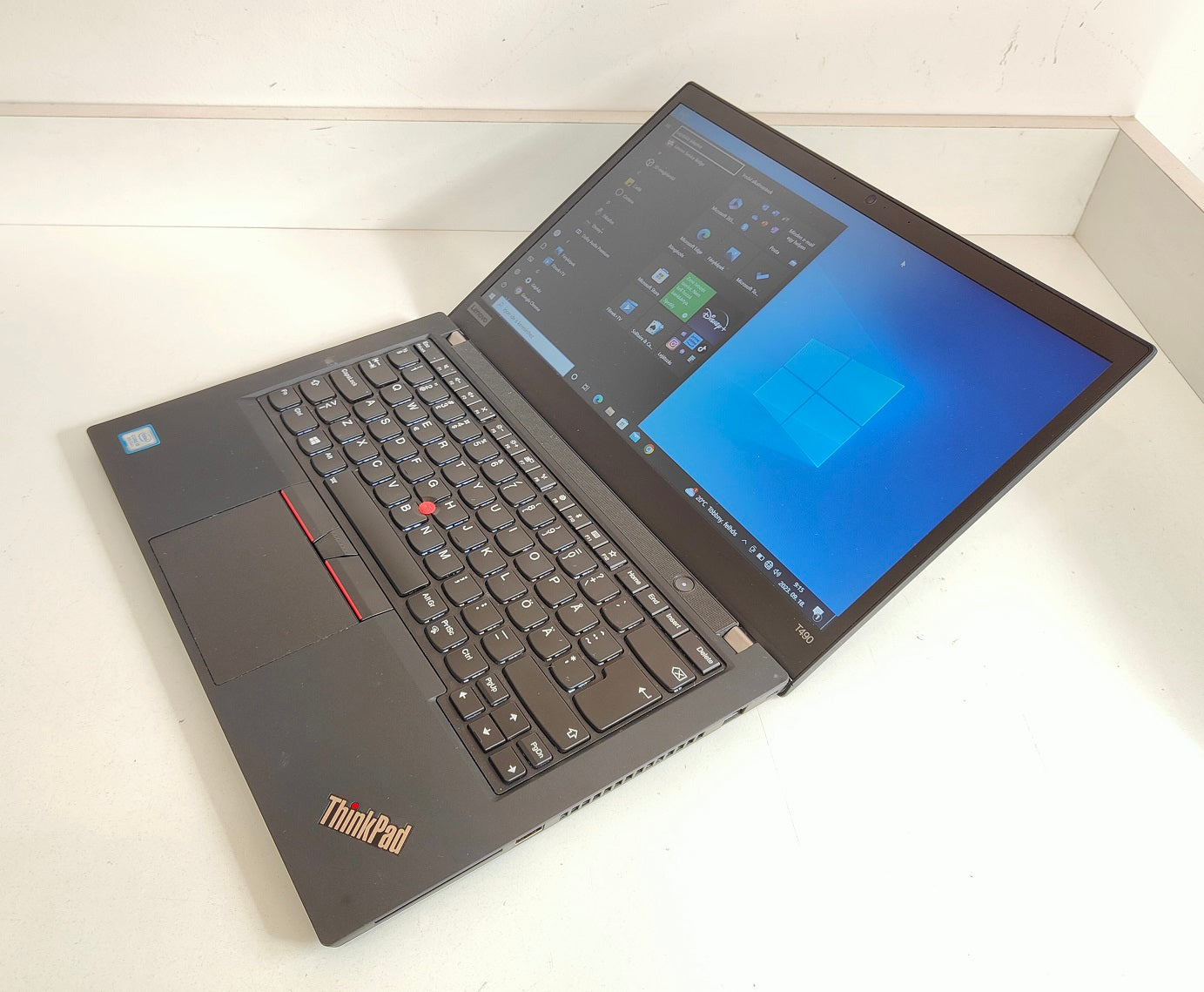 Lenovo ThinkPad T490   i7-8665U / 16 GB / 256 GB SSD / FHD / Win 11