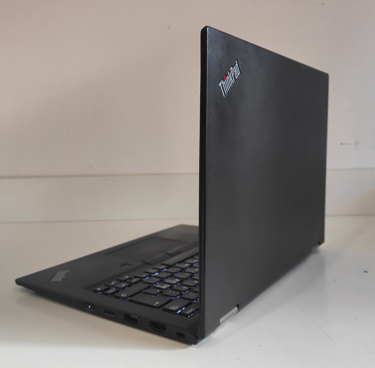 Lenovo ThinkPad X380 Yoga  i5-8350U / 8 GB / 256 GB SSD / FHD Touch / Win 11