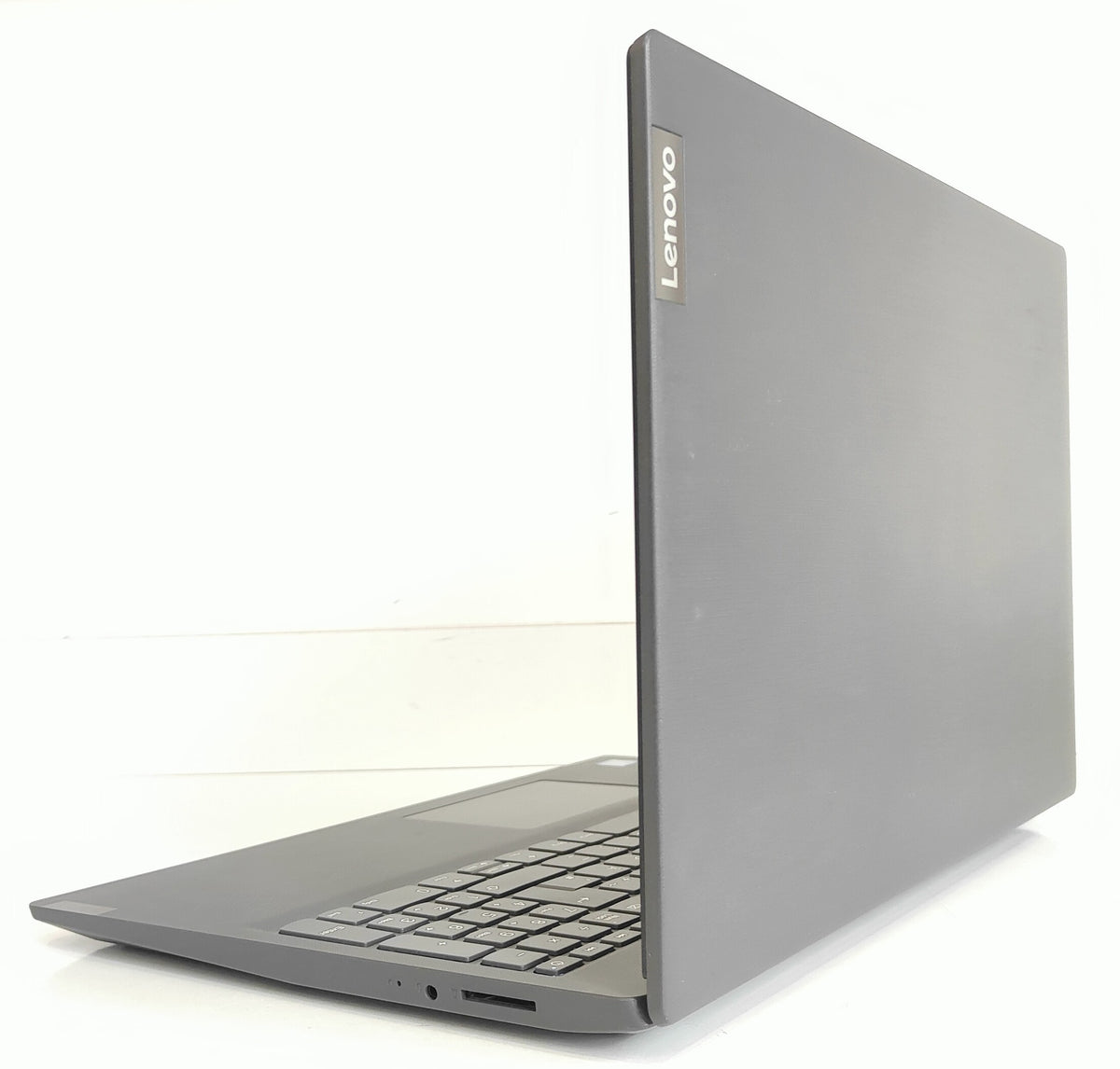 Lenovo V14-IWL i5-8265U / 8 GB / 256 GB SSD / FHD / Win 11