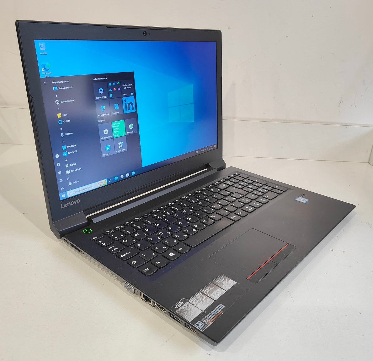 Lenovo V110  i5-7200u / 8 GB / 120 GB SSD / Win 11