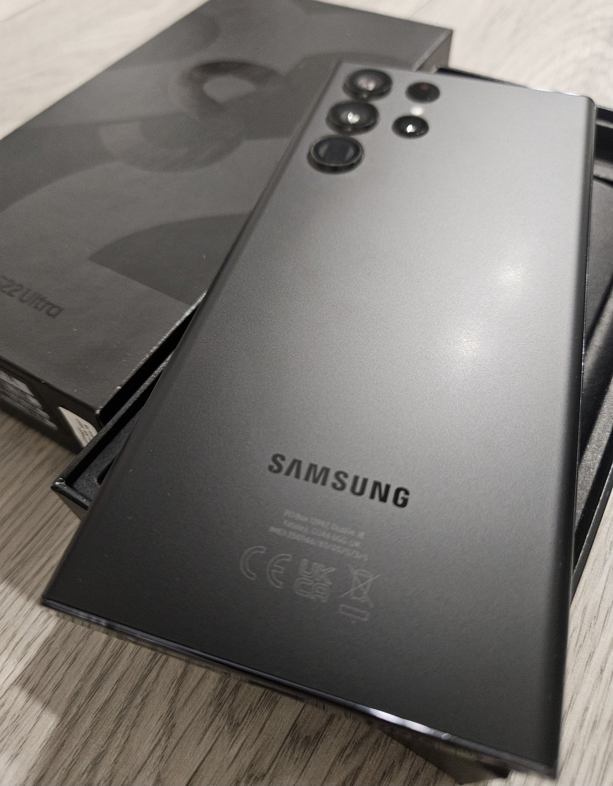 Samsung Galaxy S22 Ultra 512GB | 12GB RAM, 108MP, 10x Zoom, S Pen